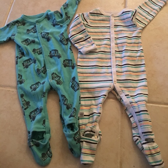 baby sleepers with feet